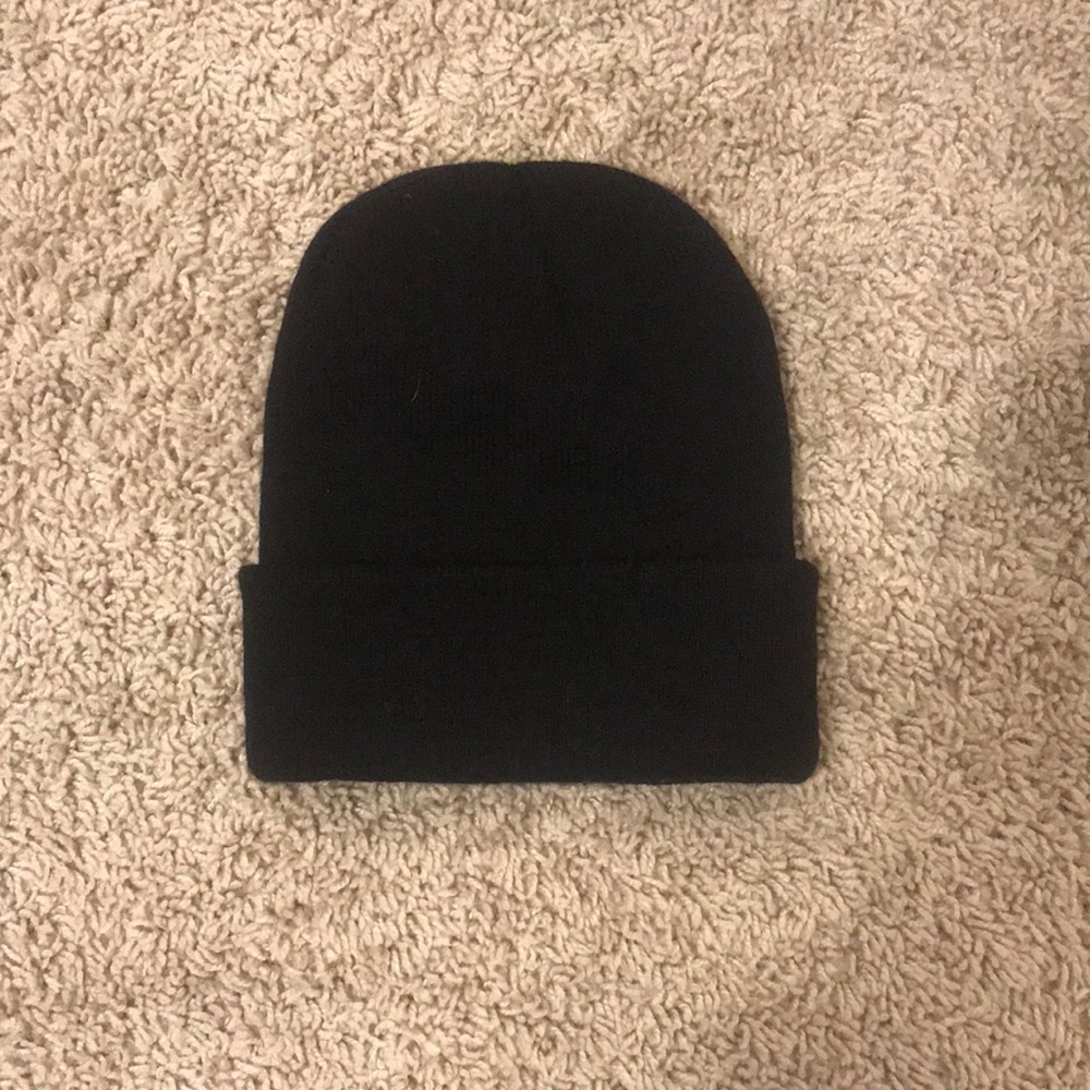 all black binne
